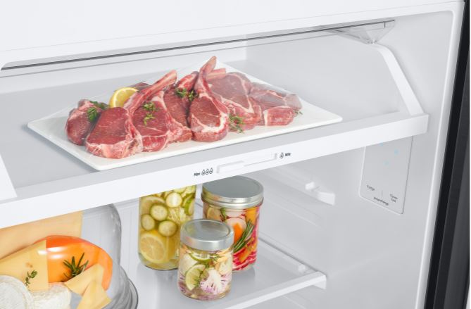 Why does my Samsung Twin Cooling refrigerator make clicking noises